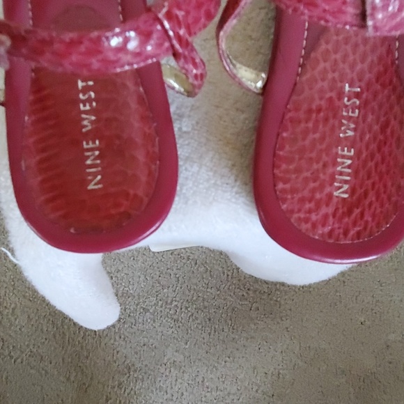 Nine West sandals - Picture 4 of 8